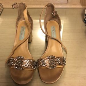 Dress shoes - Champagne with rhinestones